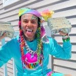 tekashi 6ix9ine dona miles de dolares a familias necesitadas las redes sociales exigen mas ayuda